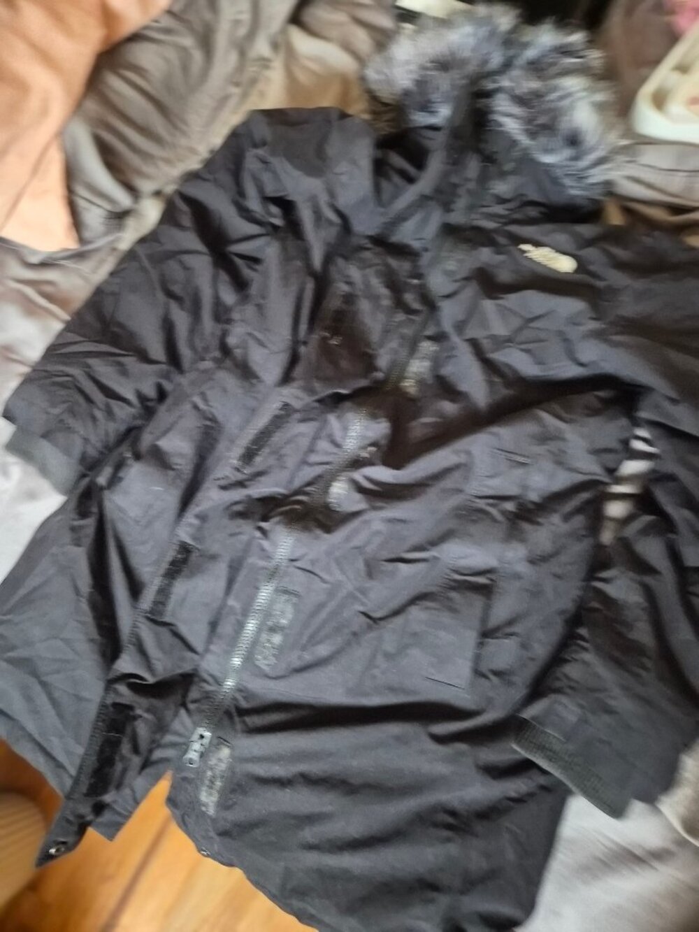 The North Face Black Women’s Arctic Parka - Picture 5 of 9